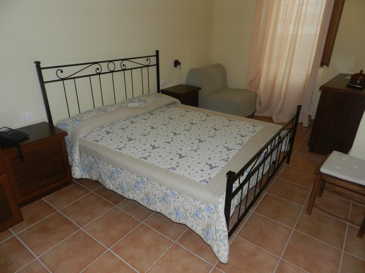 Villa Rosamaria San Chirico Raparo Екстер'єр фото